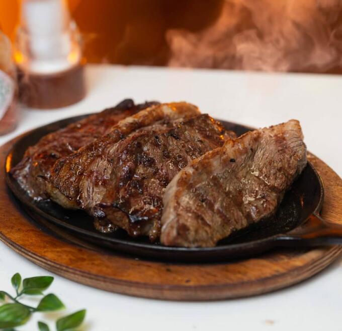 21 Best Steakhouses In Philadelphia: Upscale, Affordable, And ...